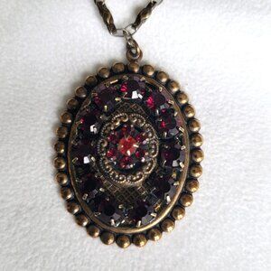 CLARA BEAU VINTAGE GARNET & RUBY CRYSTALS OVAL PENDANT